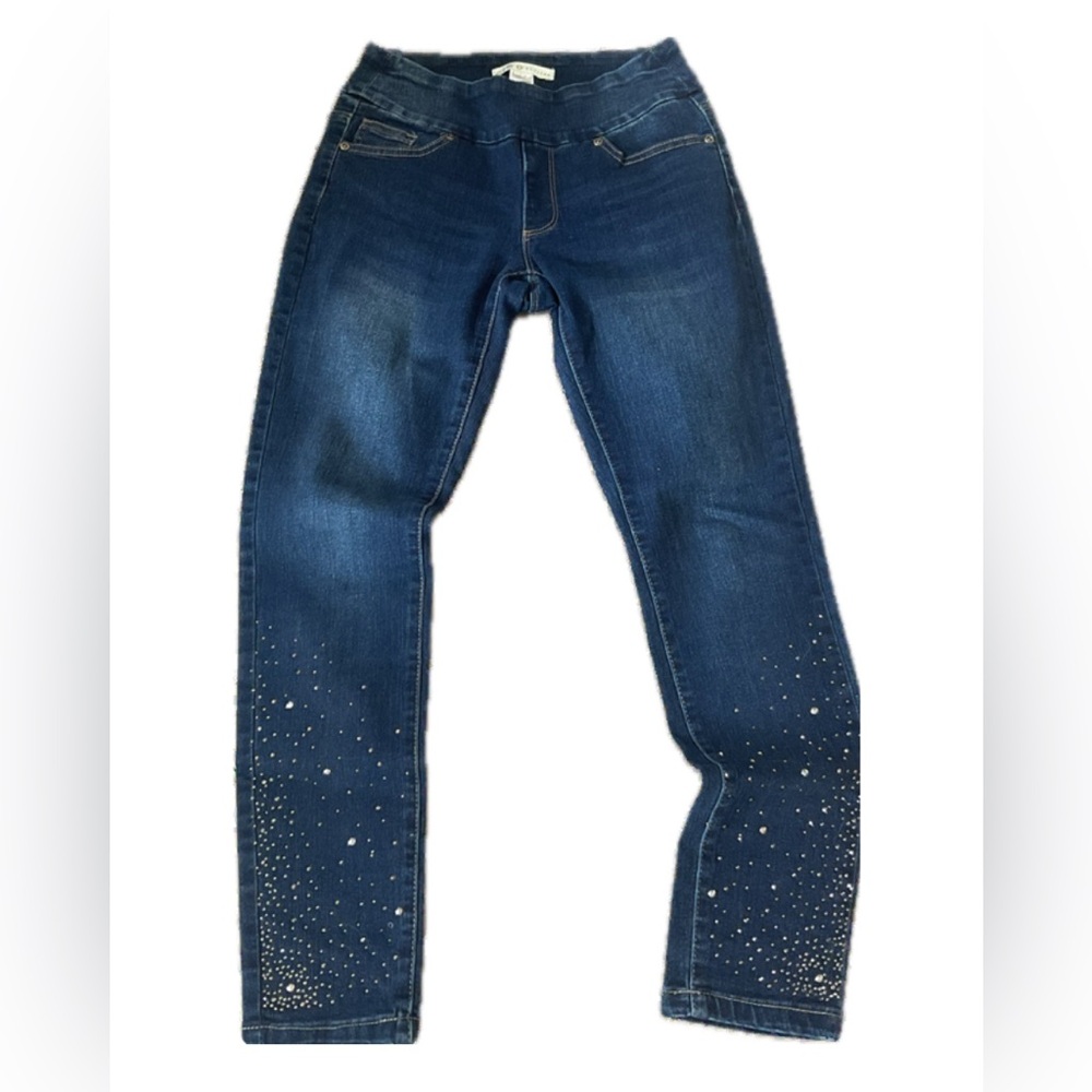 CLEO Petites Pull On Women's Blue Jeans with Embellishments